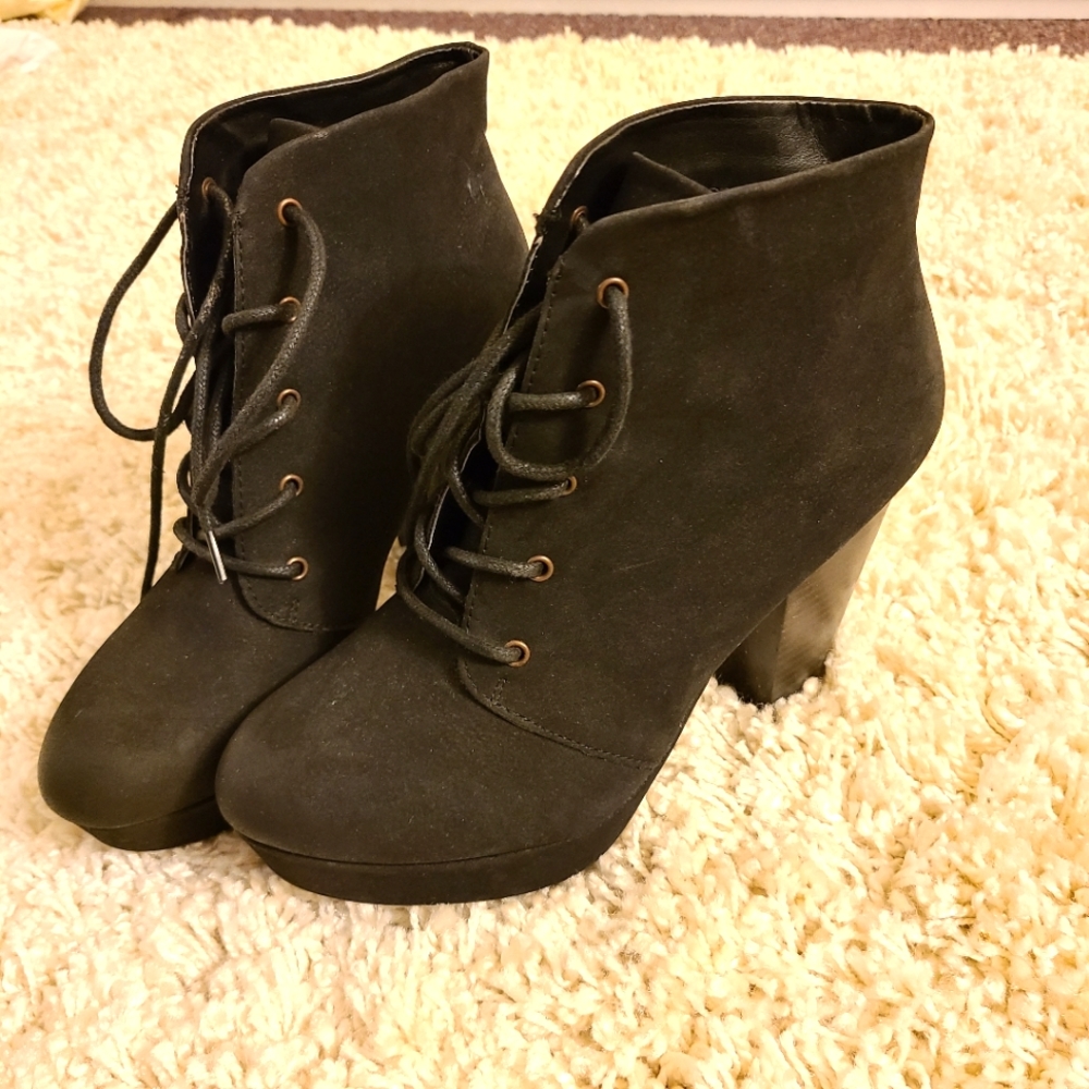 Black heeled booties